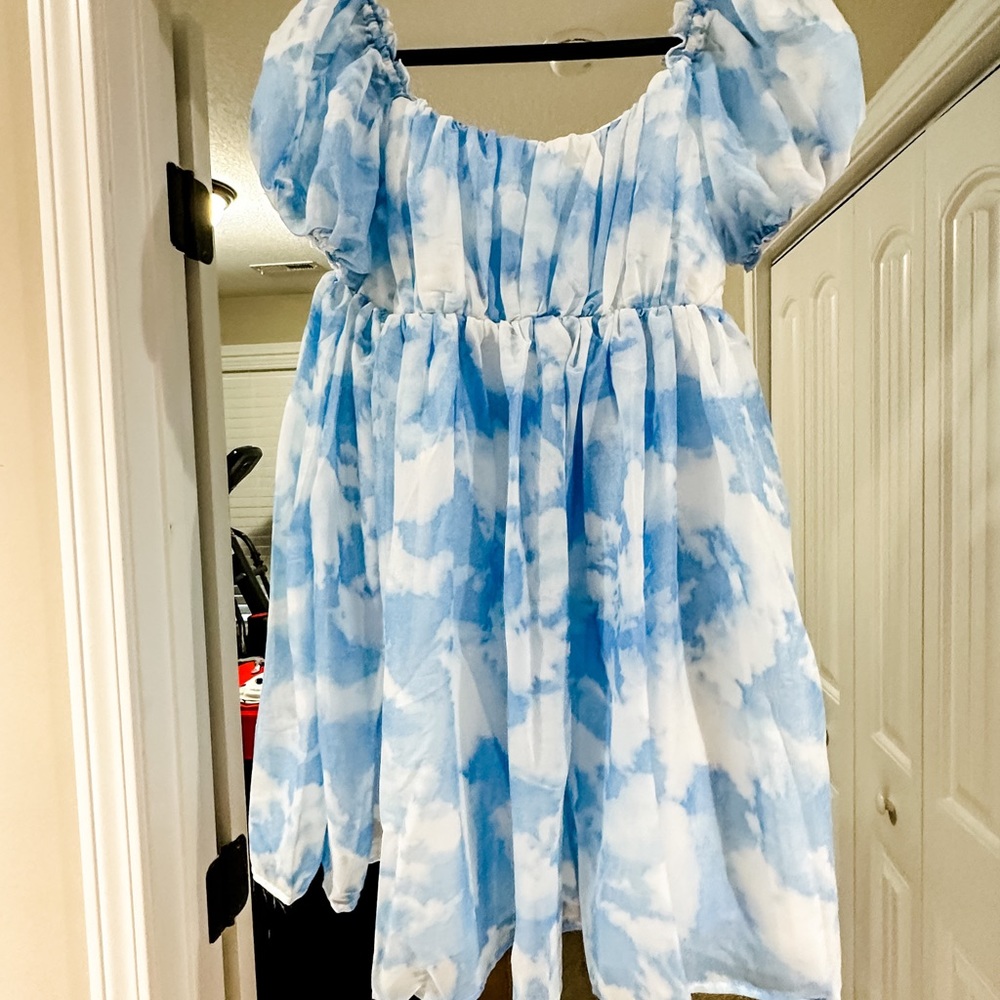 Unique Vintage Cloud Dress Sixe XL/14 brand new with tags